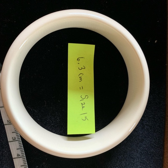 Natural Buffalo Bone Bangle - Picture 2 of 8